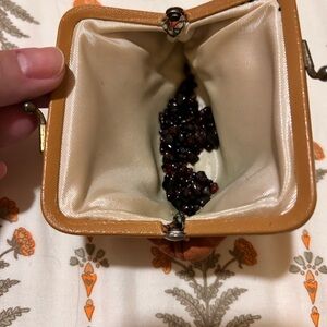 Vintage 1940s Polished Garnet Stones (125 pieces) in Leather Coin Purse